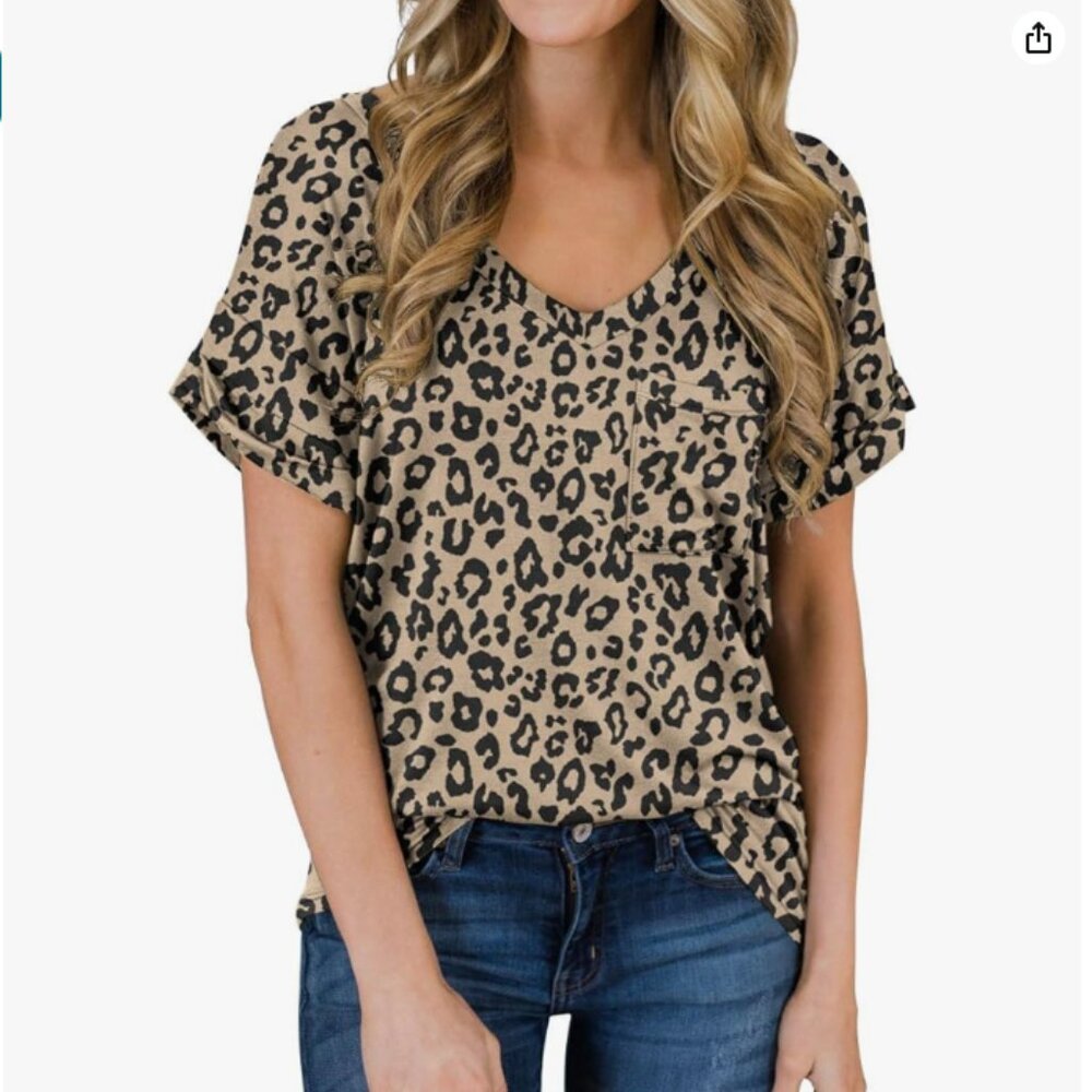 Cheetah Print V Neck Shirt l Medium